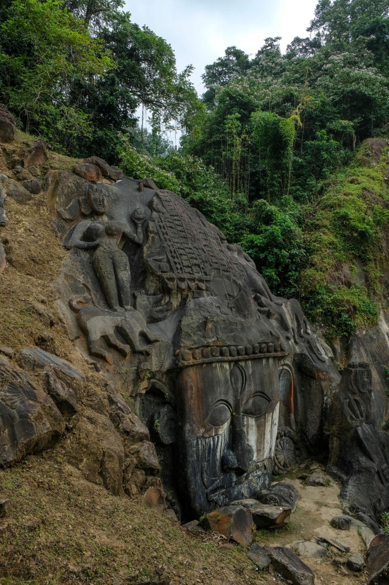 Unakoti